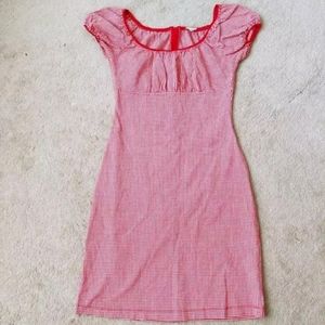 Red gingham puff sleeved dress